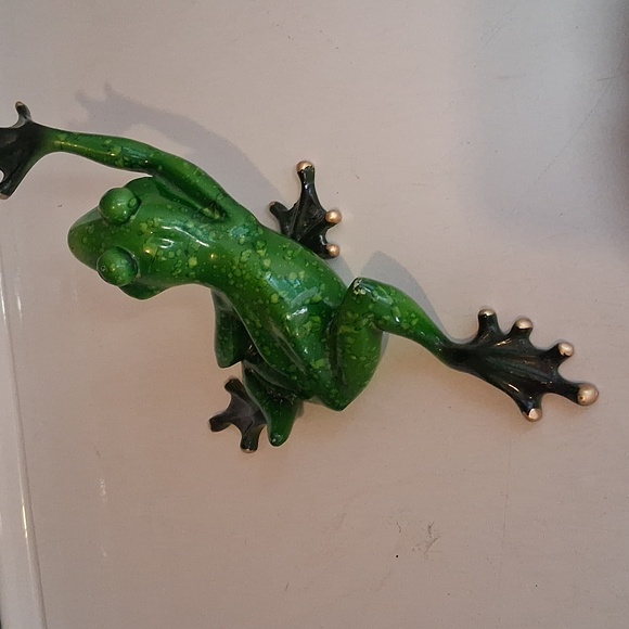 Ceramic Tree Frog - Picture 3 of 5